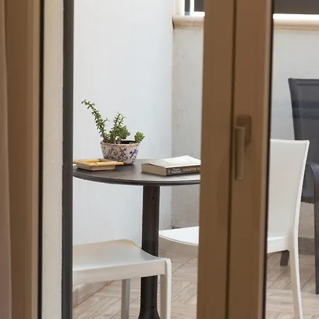 Bed & Breakfast Oneira 4*