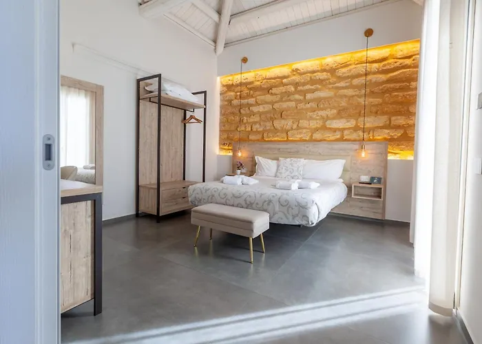 Oneira Bed & Breakfast 4*