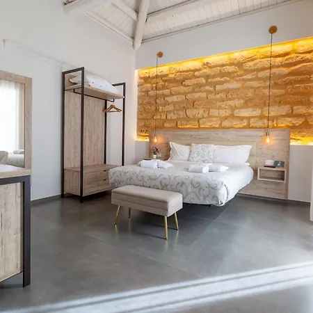 Oneira Bed & Breakfast 4*