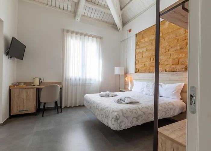 Oneira Bed and breakfast 4*