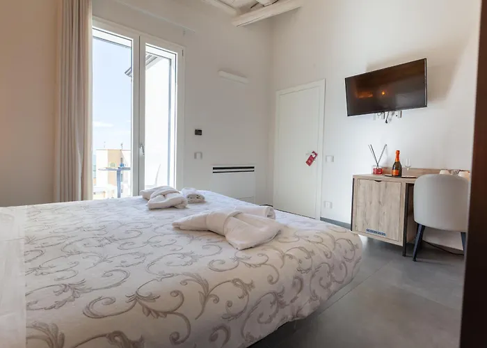 Oneira Bed & Breakfast 4*